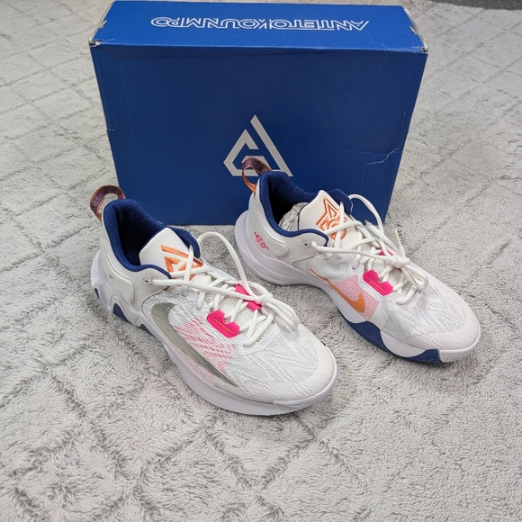 Nike Other - Nike Giannis Immortality 2 White Silver Blue Basketball Shoes Mens 9.5 New